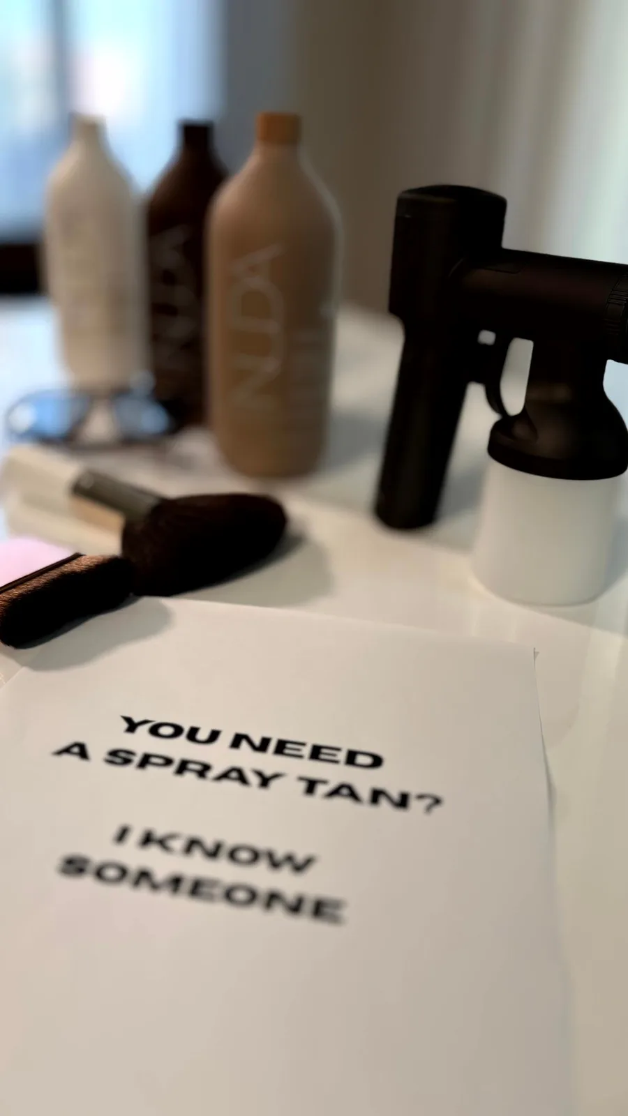 Golden, even sunless tanning result, GLOW17