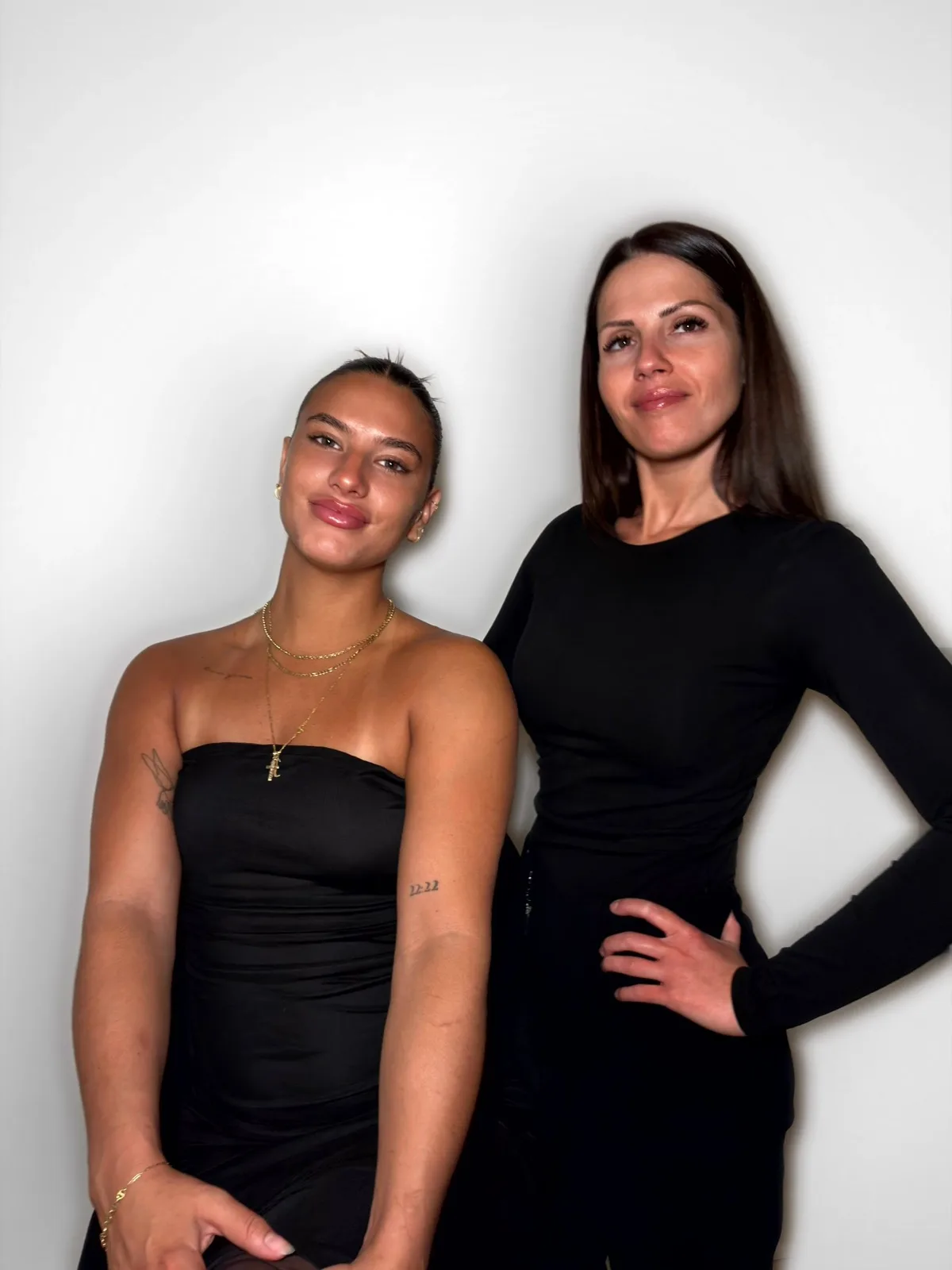 Contact GLOW17 for your spray tan in Laval and Montreal